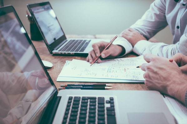 What is a Sales Invoice, and How Do You Make One?